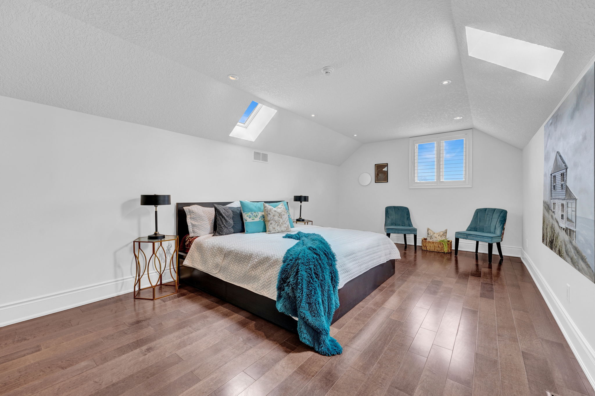27 - Loft Bedroom