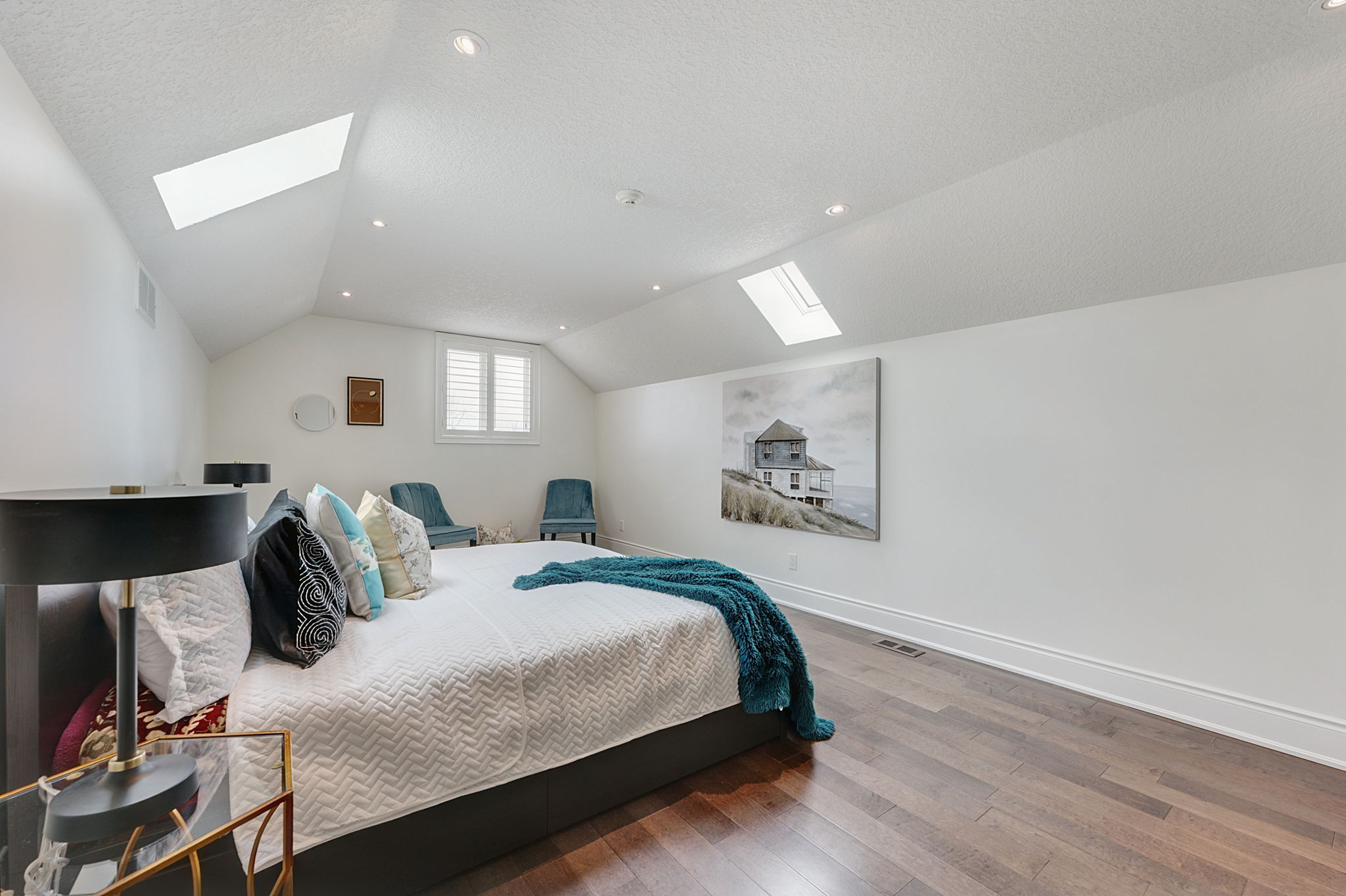 28 - Loft bedroom