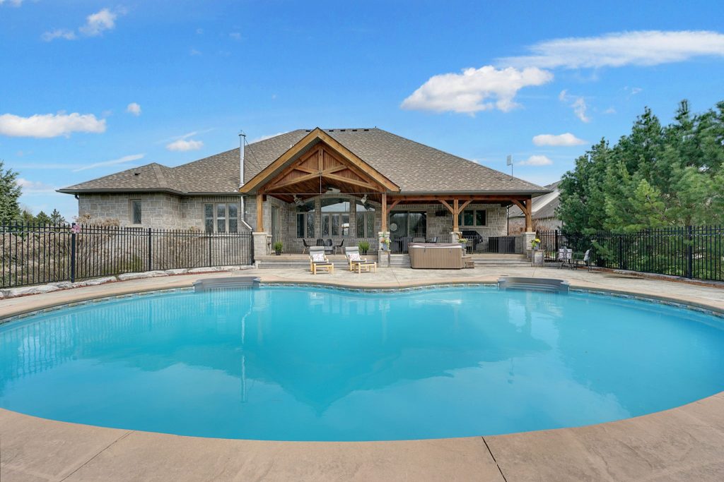 41 - Pool & Patio